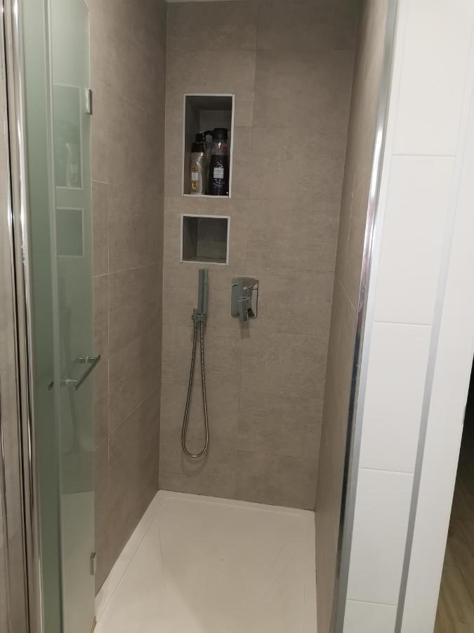 Private Room Next To The Center Gayfriendly 马拉加 外观 照片