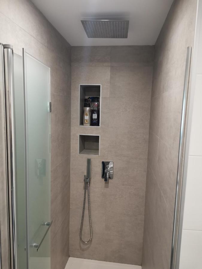 Private Room Next To The Center Gayfriendly 马拉加 外观 照片
